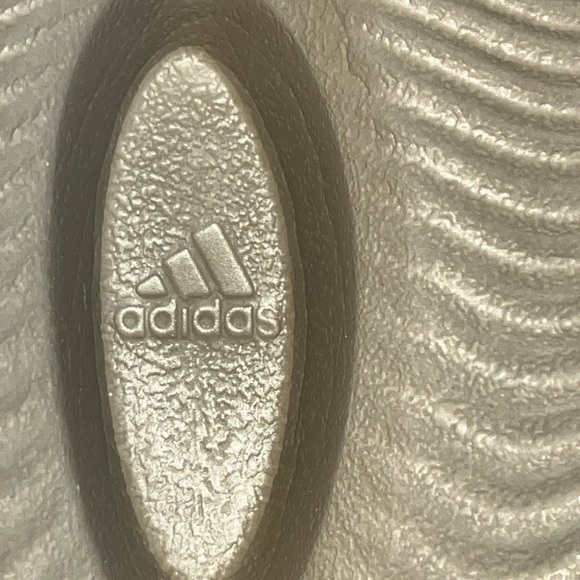 adidas Mens Yeezy Foam Runner Stone Sage Size 13